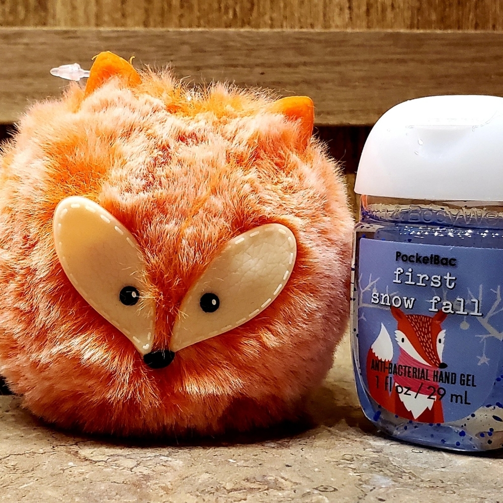 B&BW 🦊 Fox Pom Pocketbac Holder & Refill (RARE COLLECTIBLE)